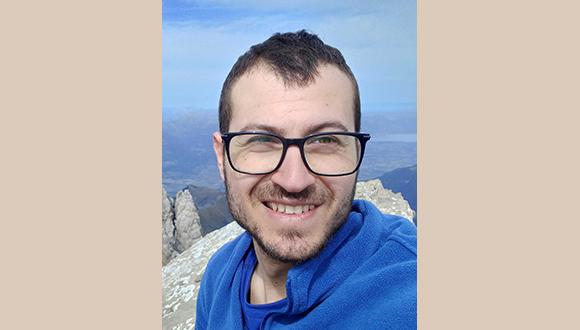 The School of Chemistry congratulates Ofir Blumer for winning the prestigious Clore Foundation scholarship